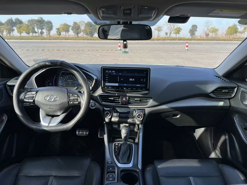 盐城19年现代菲斯塔7