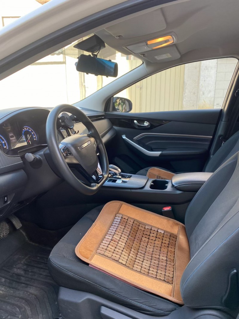 中山23年启辰D606