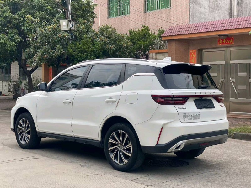 中山22年吉利远景7