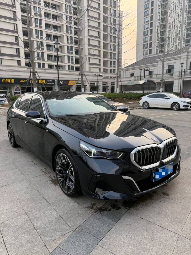 杭州24年宝马5系2