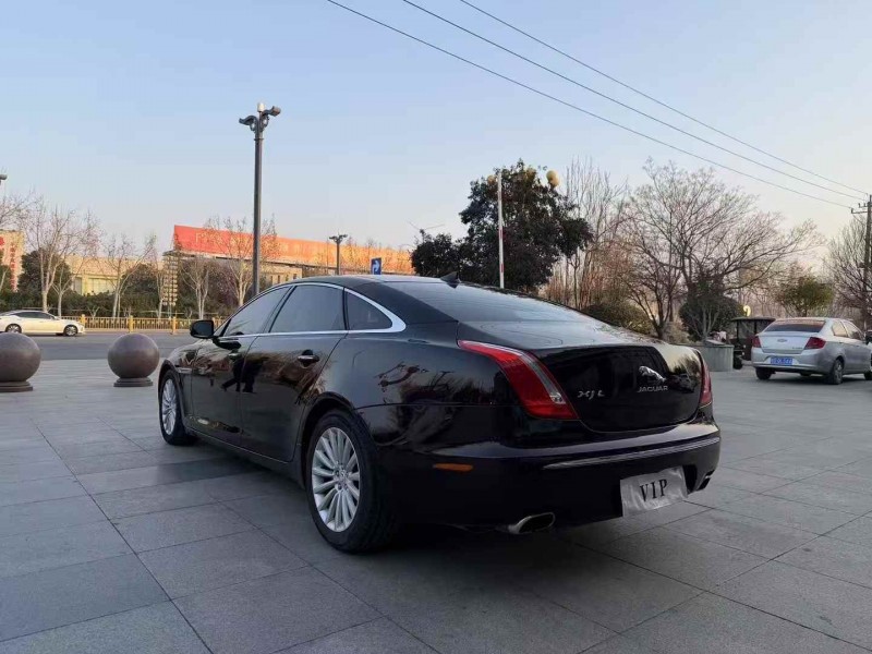 枣庄16年捷豹XJL9