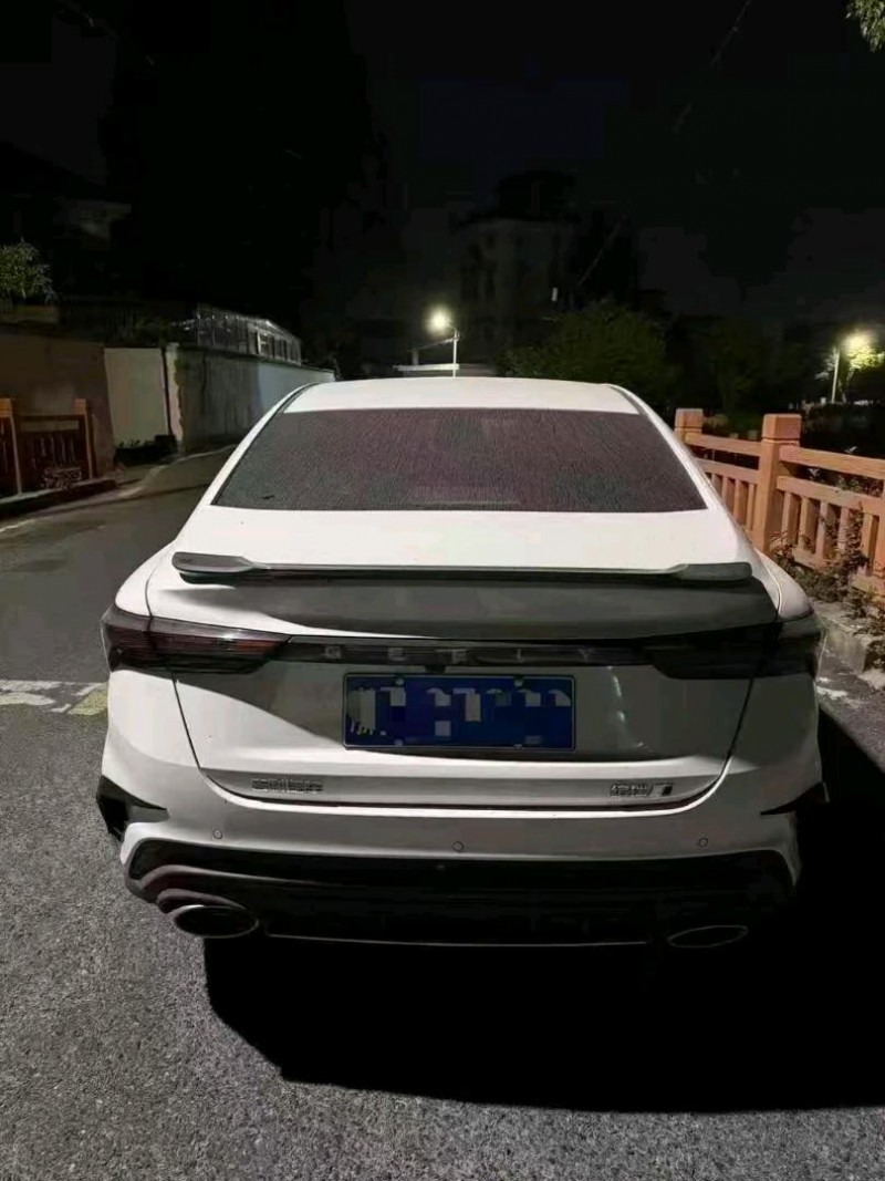 杭州23年吉利缤瑞8