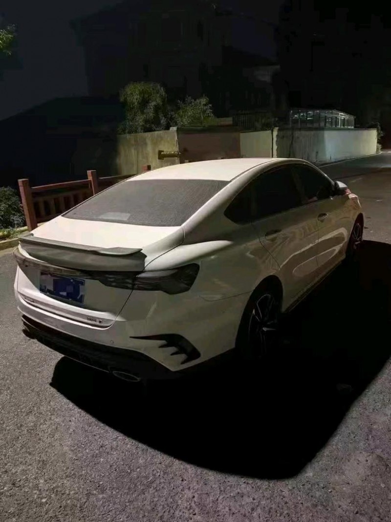 杭州23年吉利缤瑞9