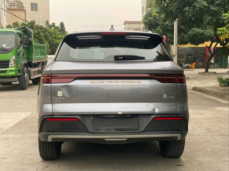 中山23年比亚迪宋9