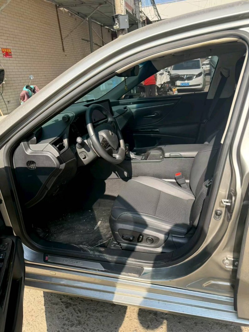 台州23年雷克萨斯ES4