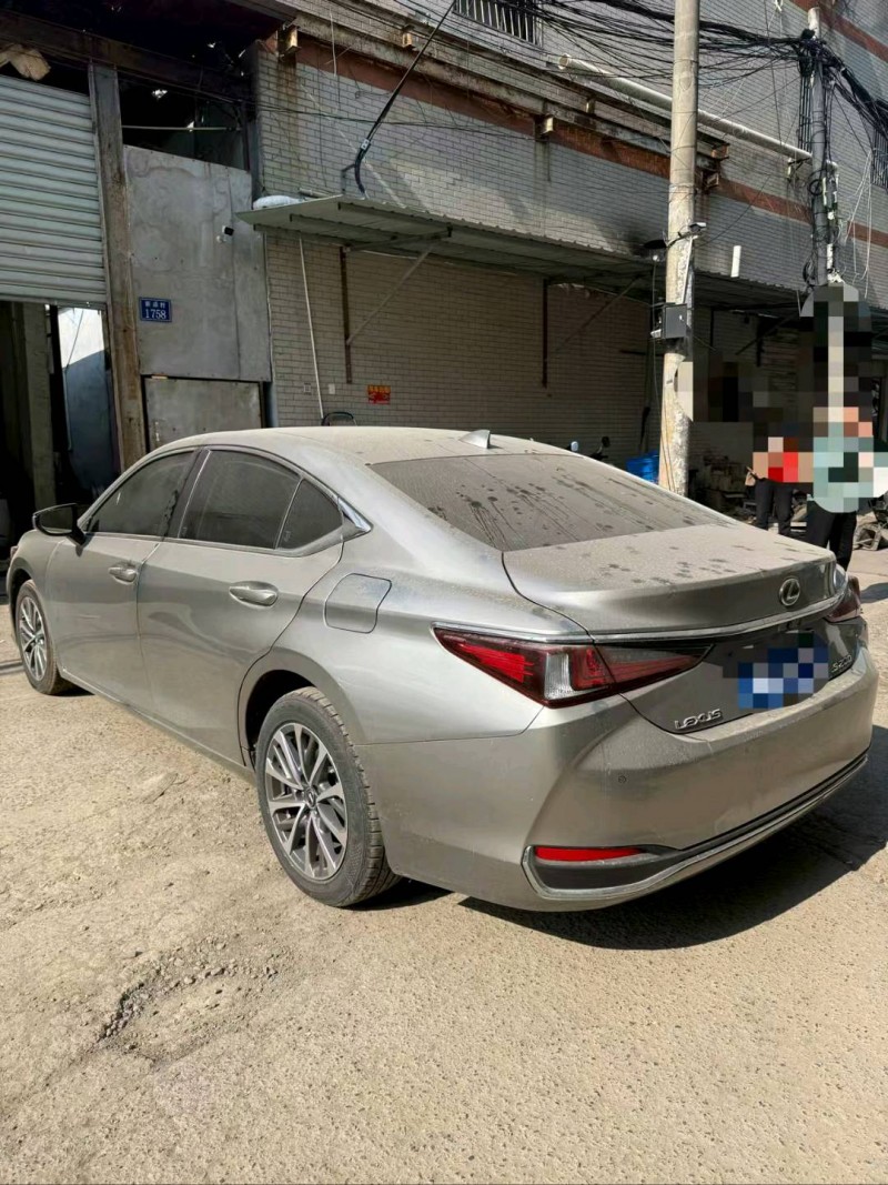 台州23年雷克萨斯ES7
