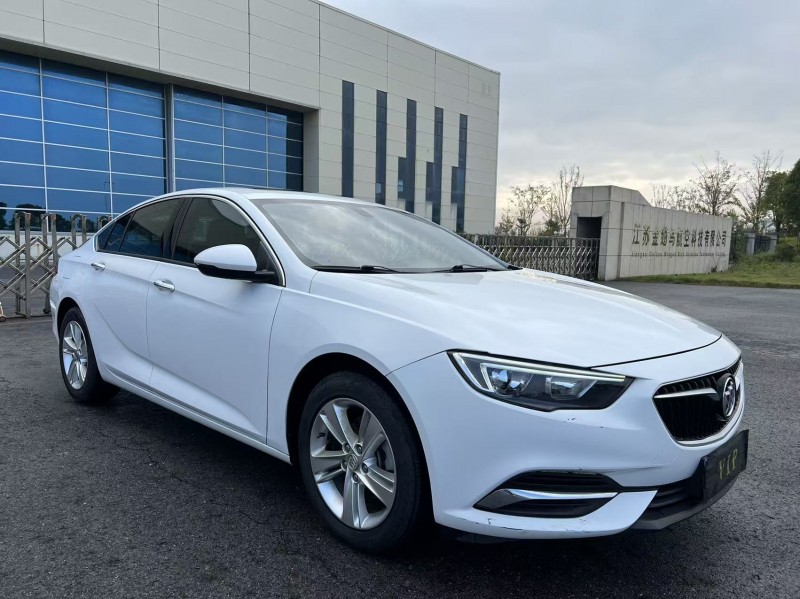 盐城20年别克君威2