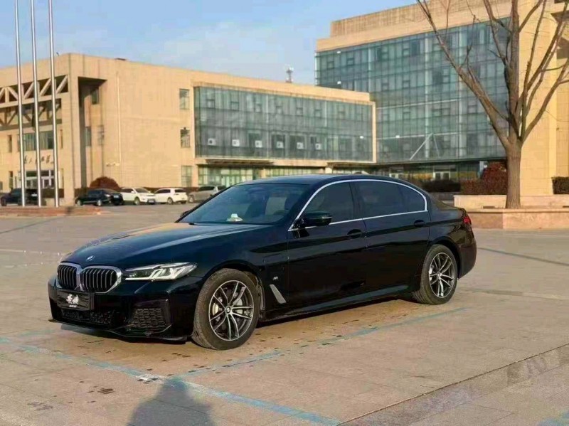 济宁21年宝马5系2