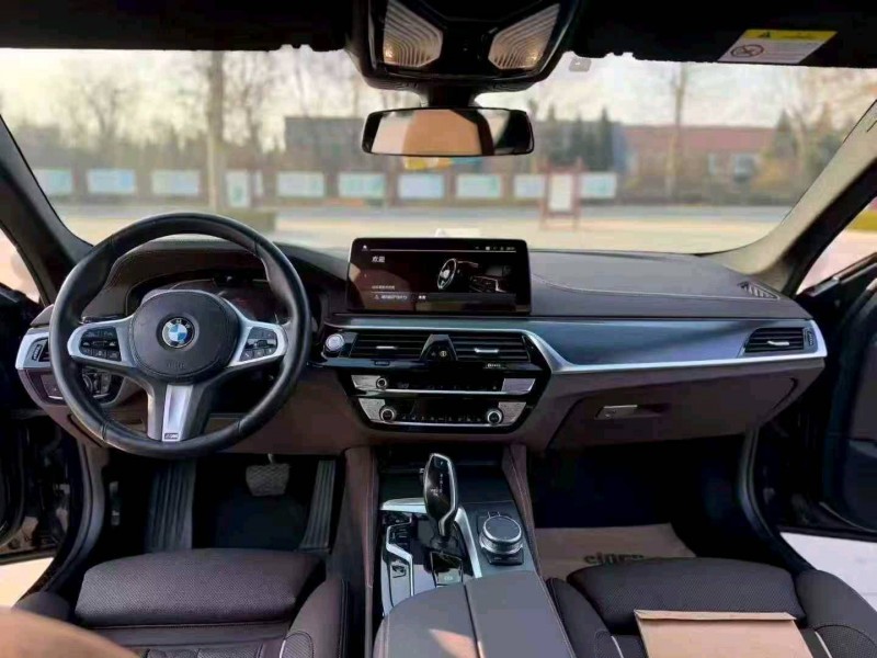 济宁21年宝马5系5