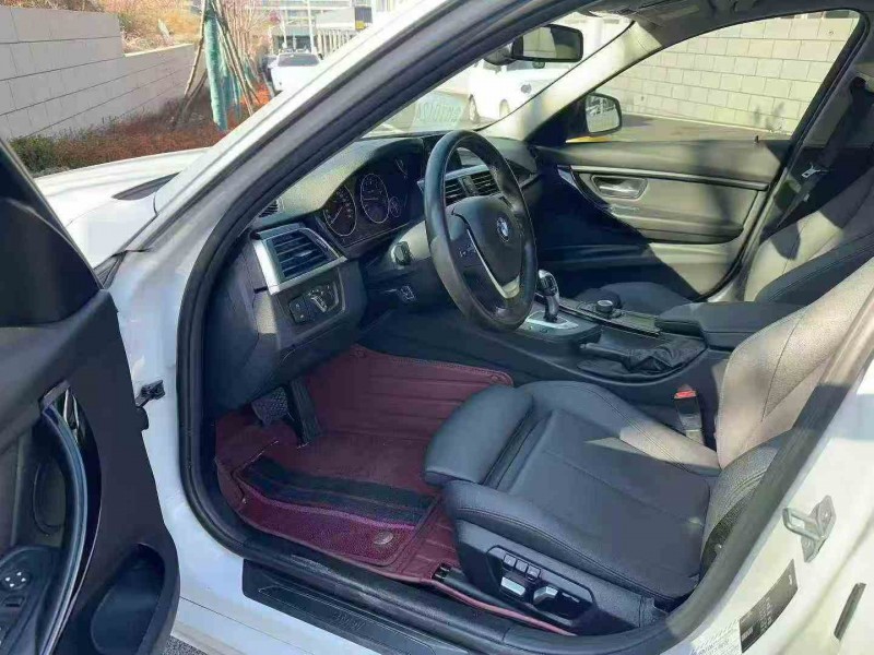 淄博18年宝马3系6