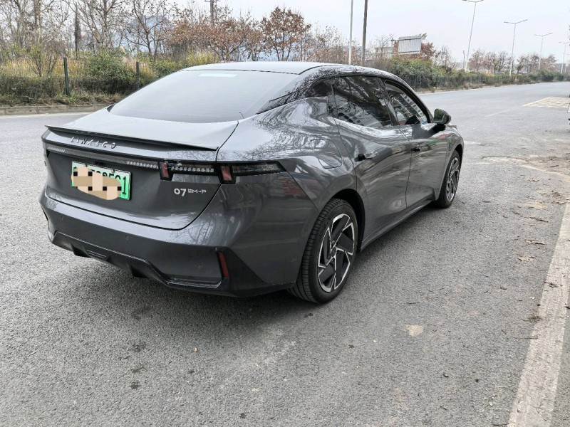 贵阳25年领克074