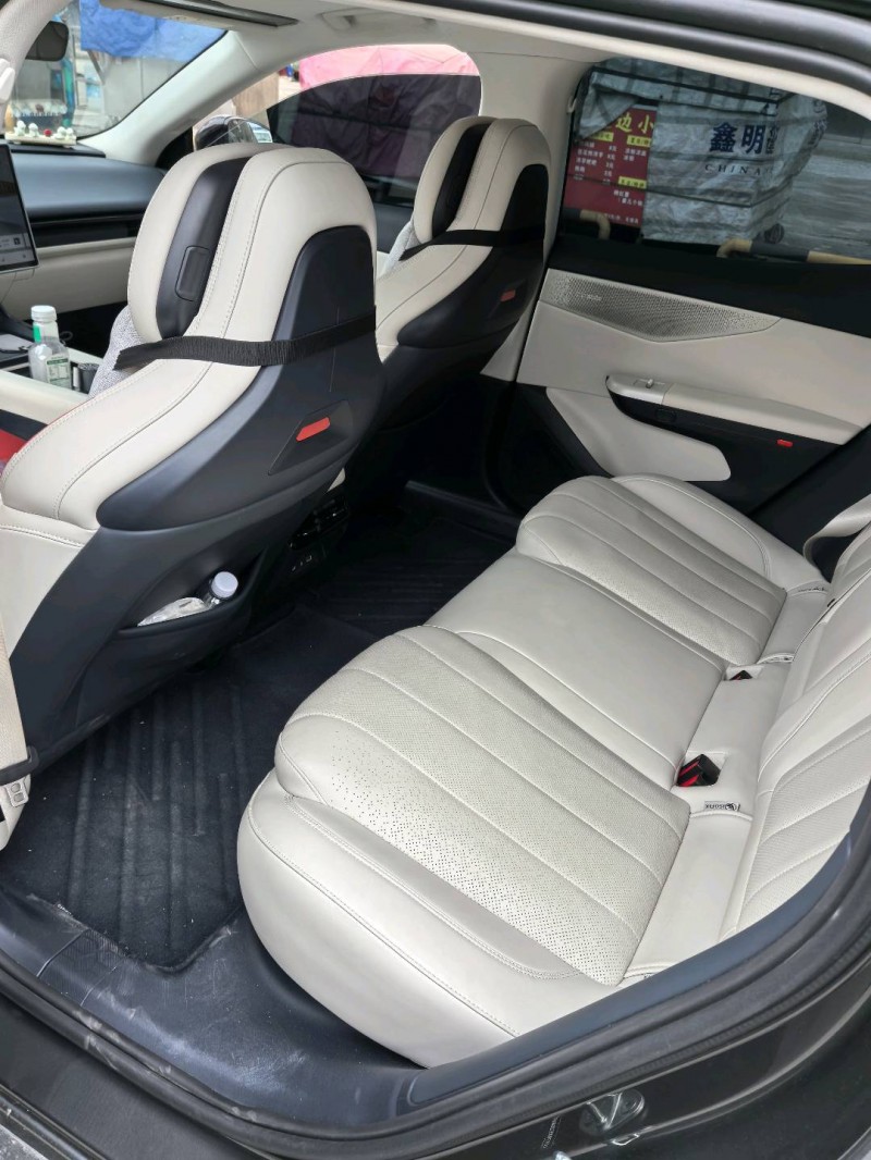 贵阳25年领克078