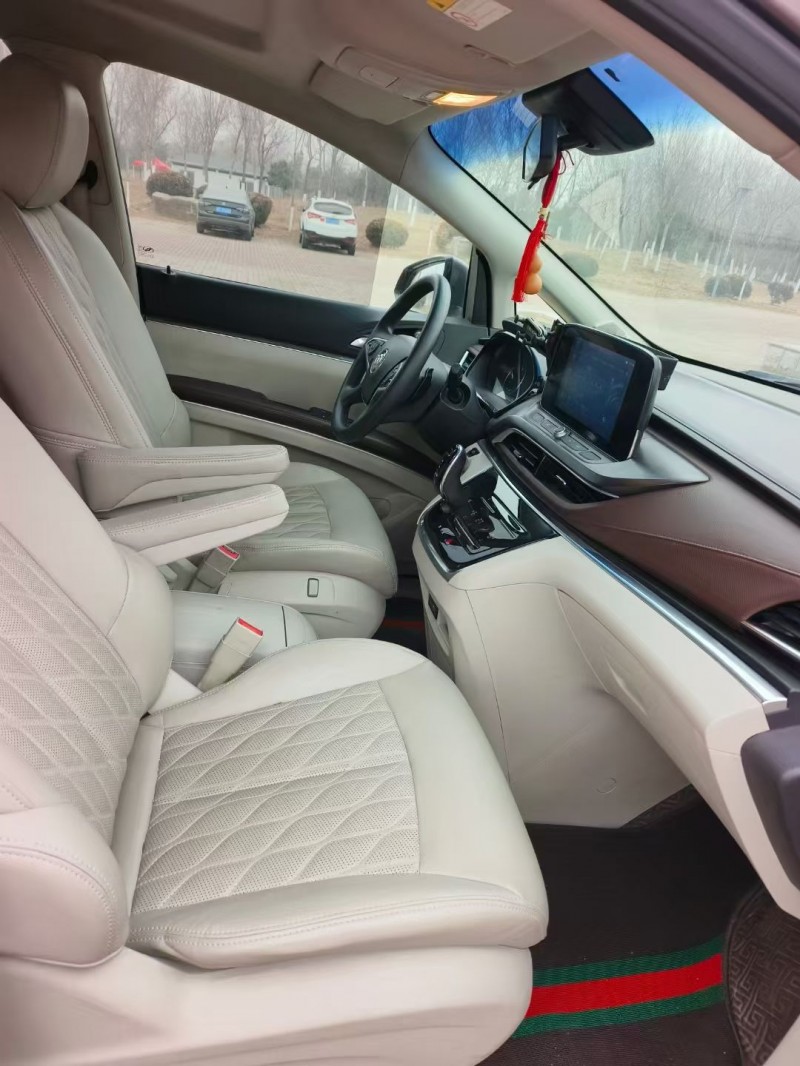 聊城23年别克GL86