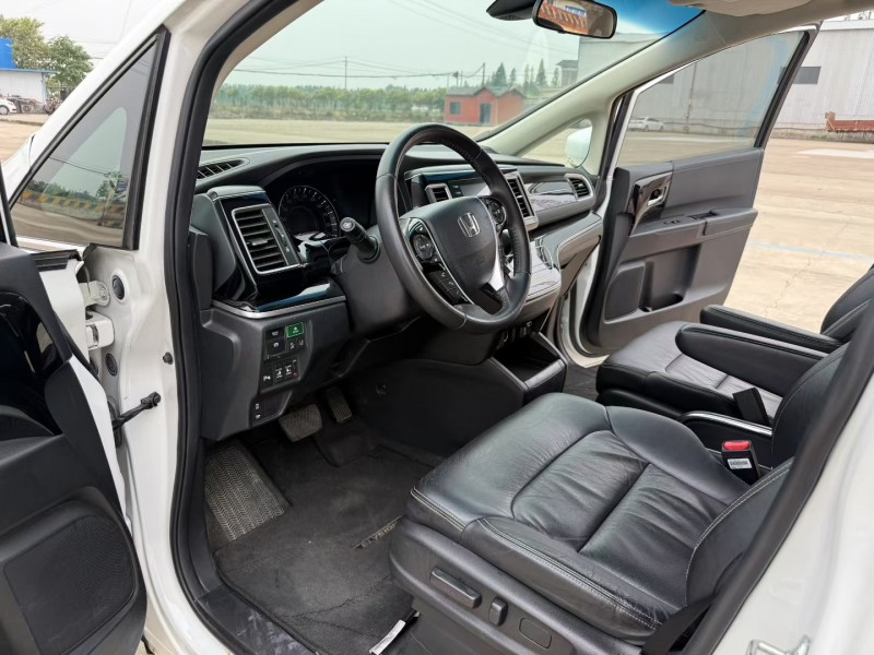 徐州20年本田艾力绅4