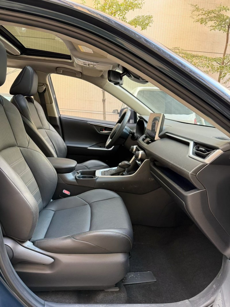 佛山20年丰田威兰达7