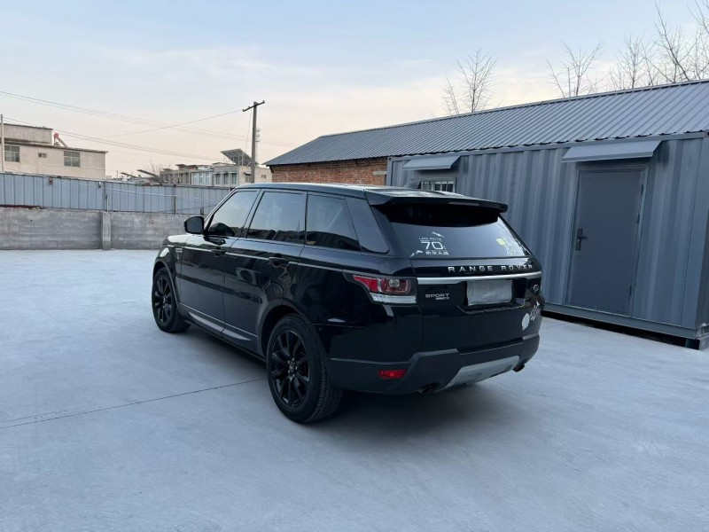 徐州17年路虎揽胜运动3