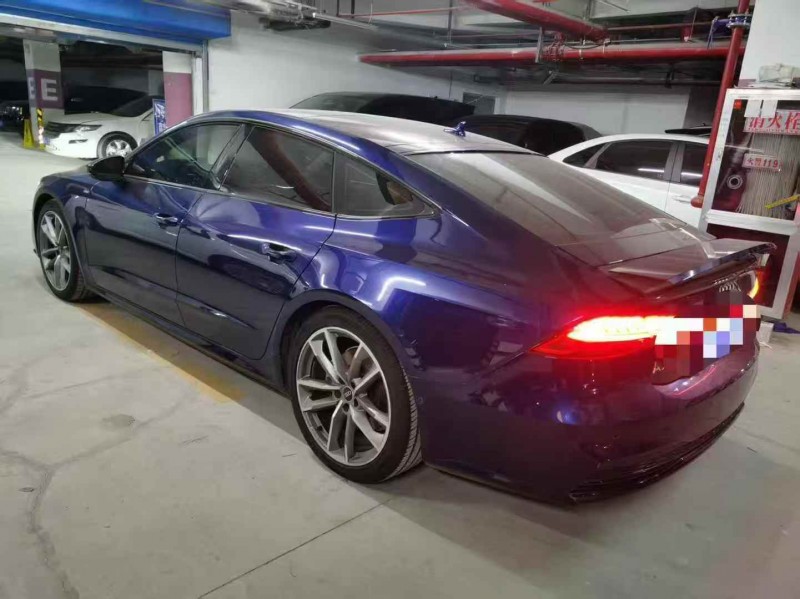 黄山21年奥迪A7L7