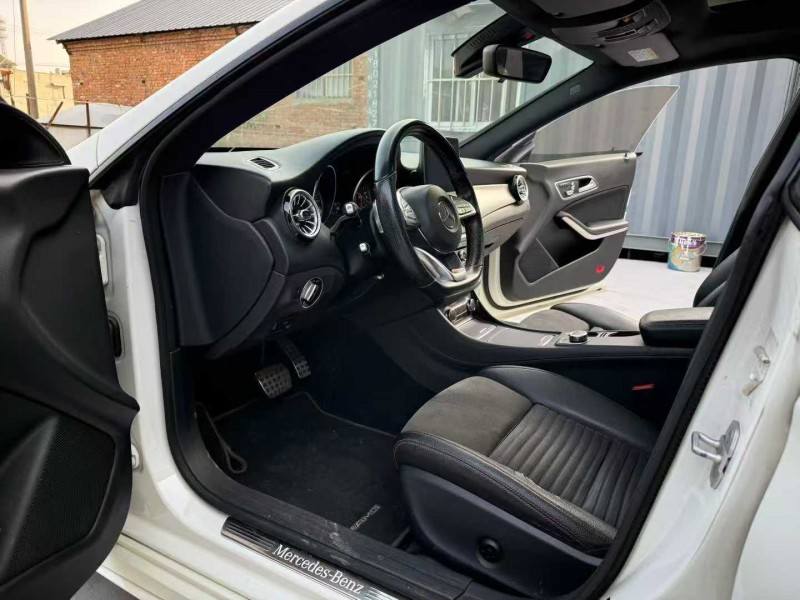 徐州17年奔驰CLA6