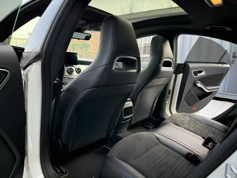 徐州17年奔驰CLA7