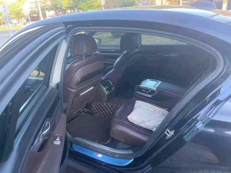 广州19年宝马7系5