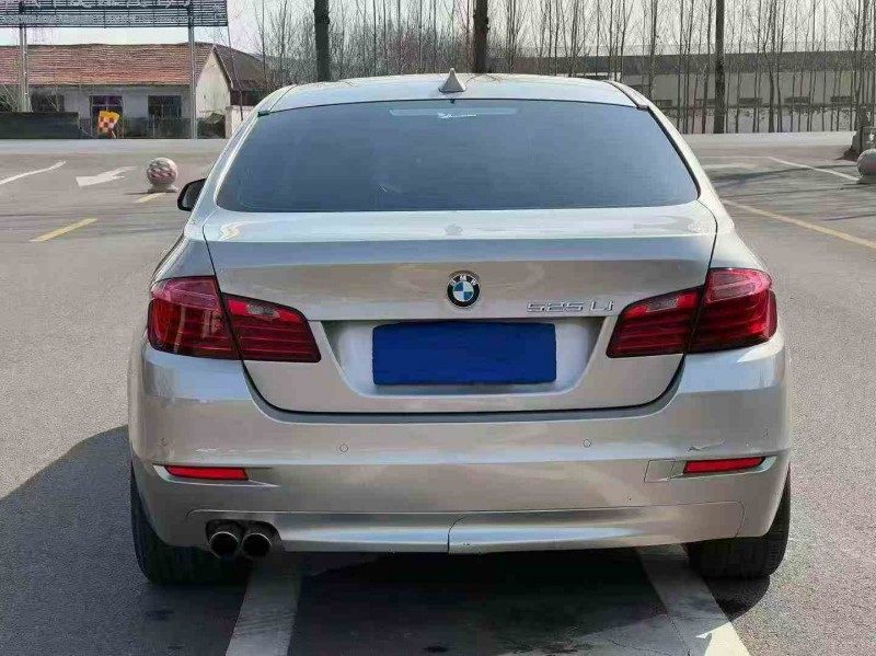 日照16年宝马5系9