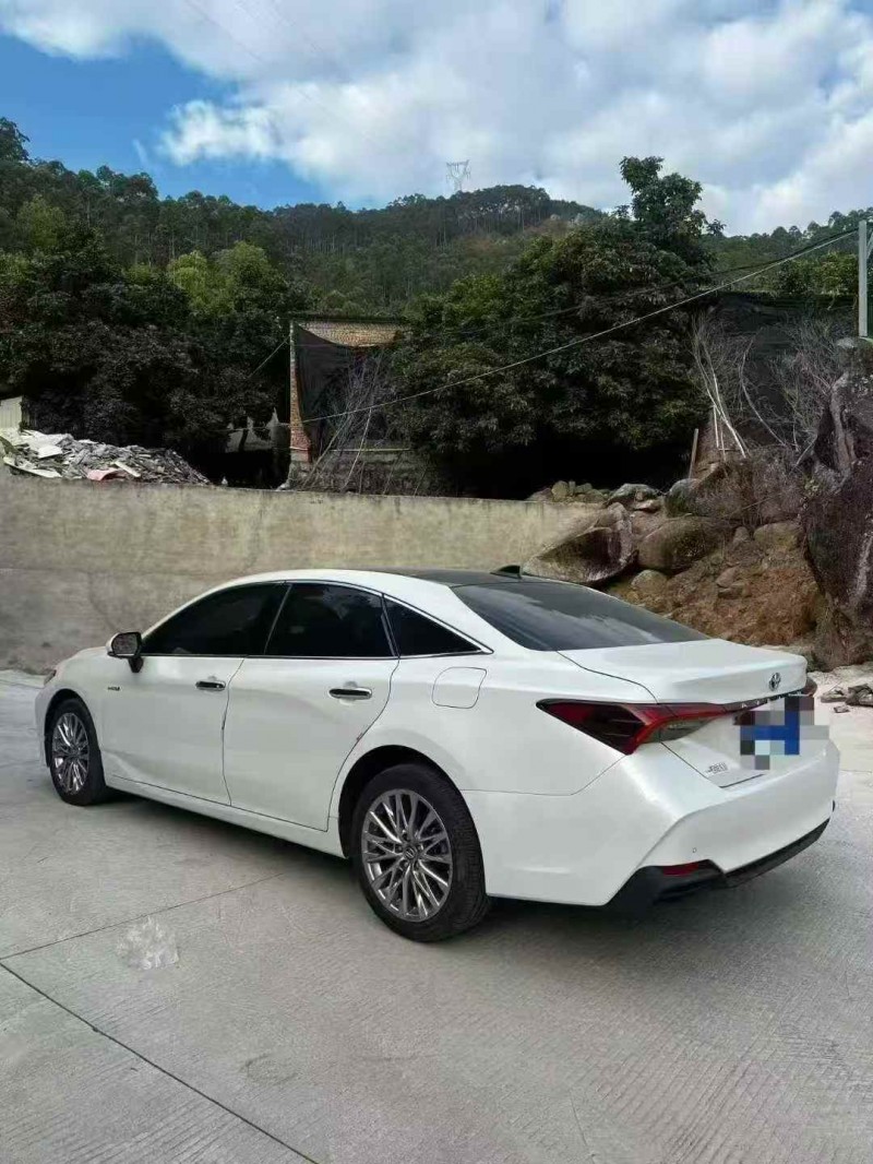 广州22年丰田亚洲龙4