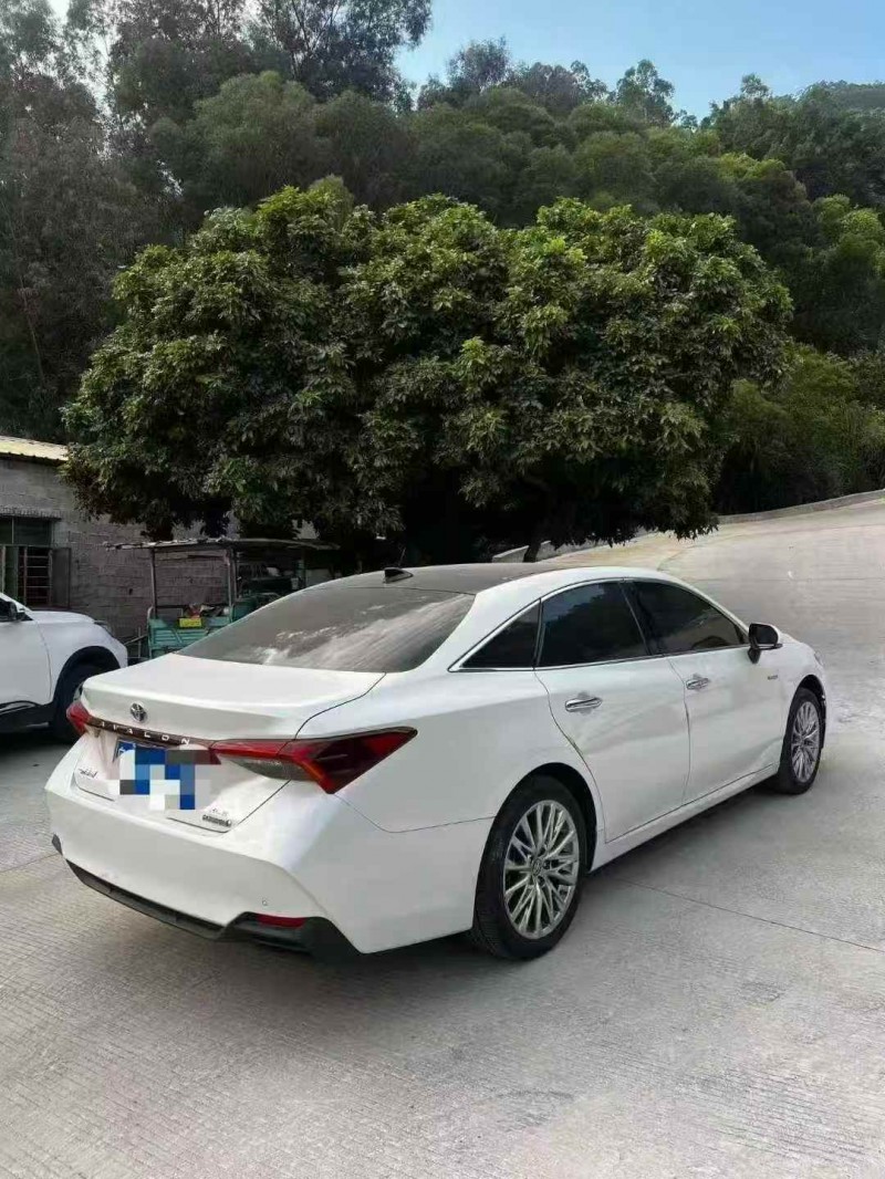 广州22年丰田亚洲龙5