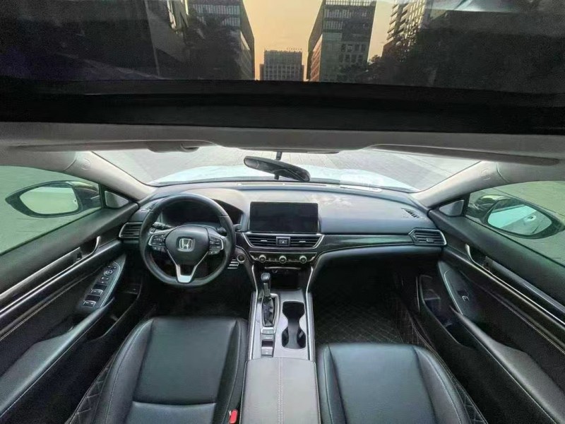 佛山23年本田雅阁5