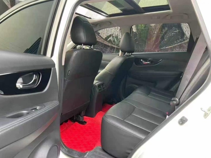 广州24年日产奇骏5