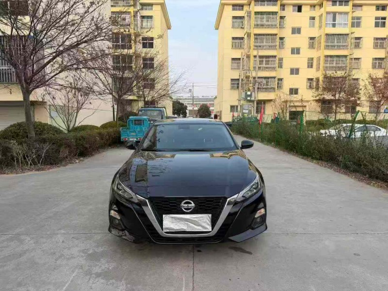 广州22年日产天籁1