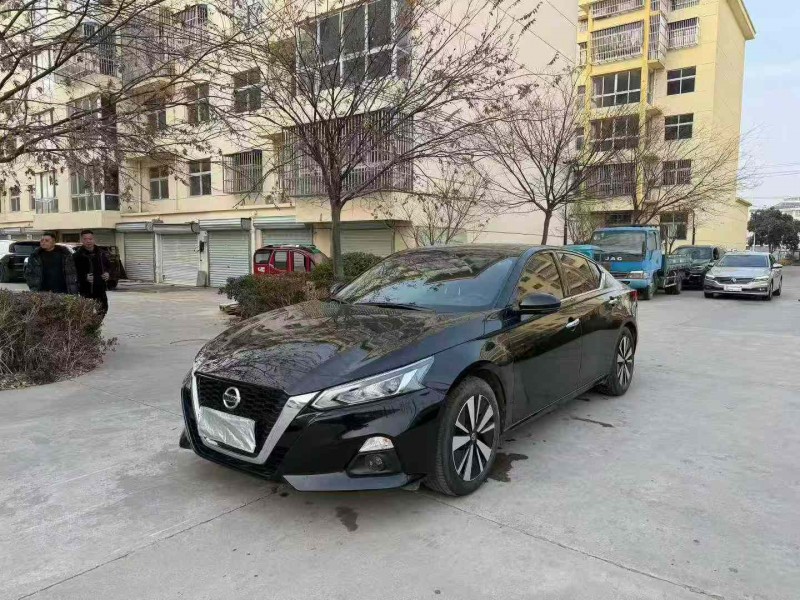 广州22年日产天籁2