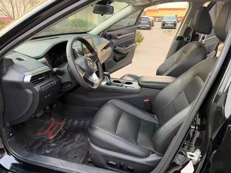 广州22年日产天籁3