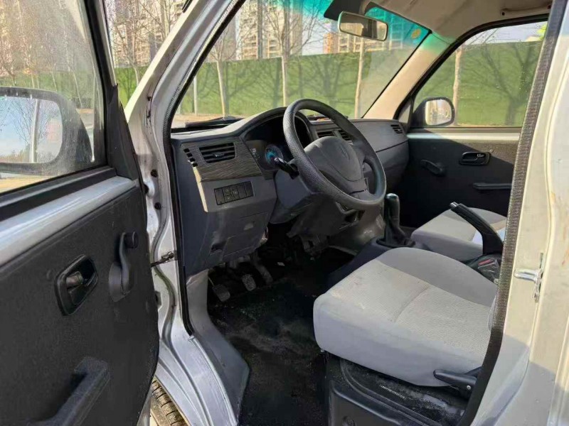 荆州24年华晨鑫源7