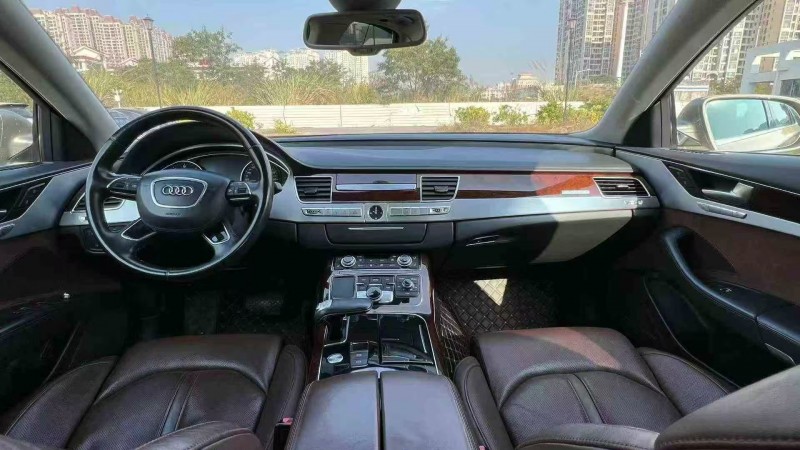 广州12年奥迪A8L5