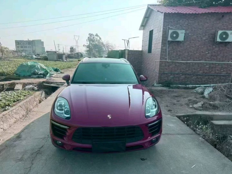 广州18年保时捷Macan1