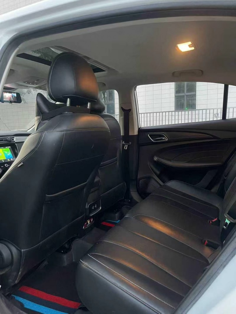 佛山20年荣威i57