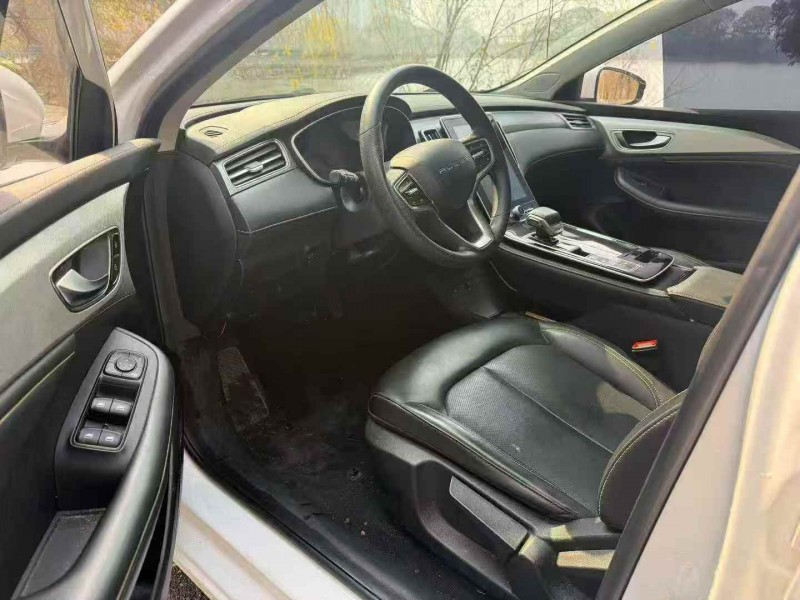 赣州24年荣威i66