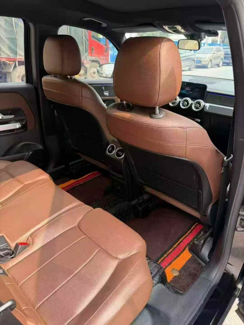 张家界21年奔驰GLB5