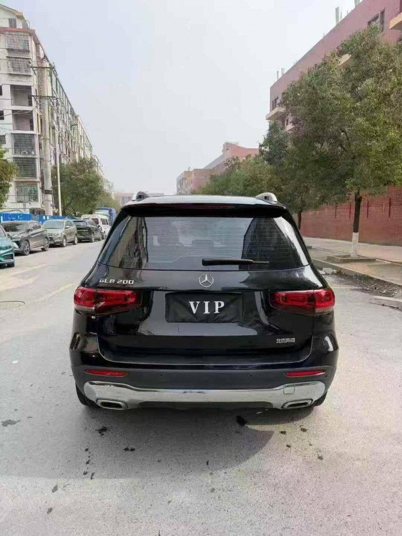 张家界21年奔驰GLB9