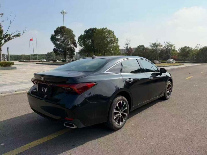 连云港22年丰田亚洲龙7