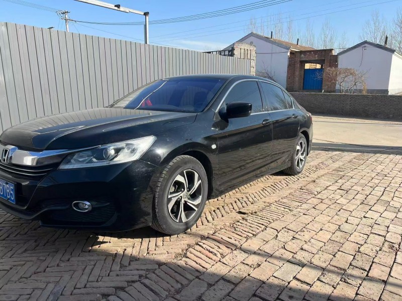 廊坊18年本田雅阁2