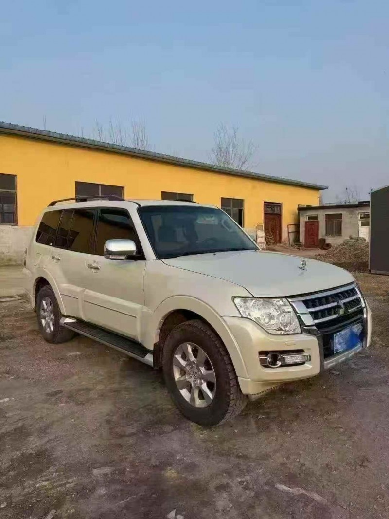 烟台20年三菱帕杰罗1