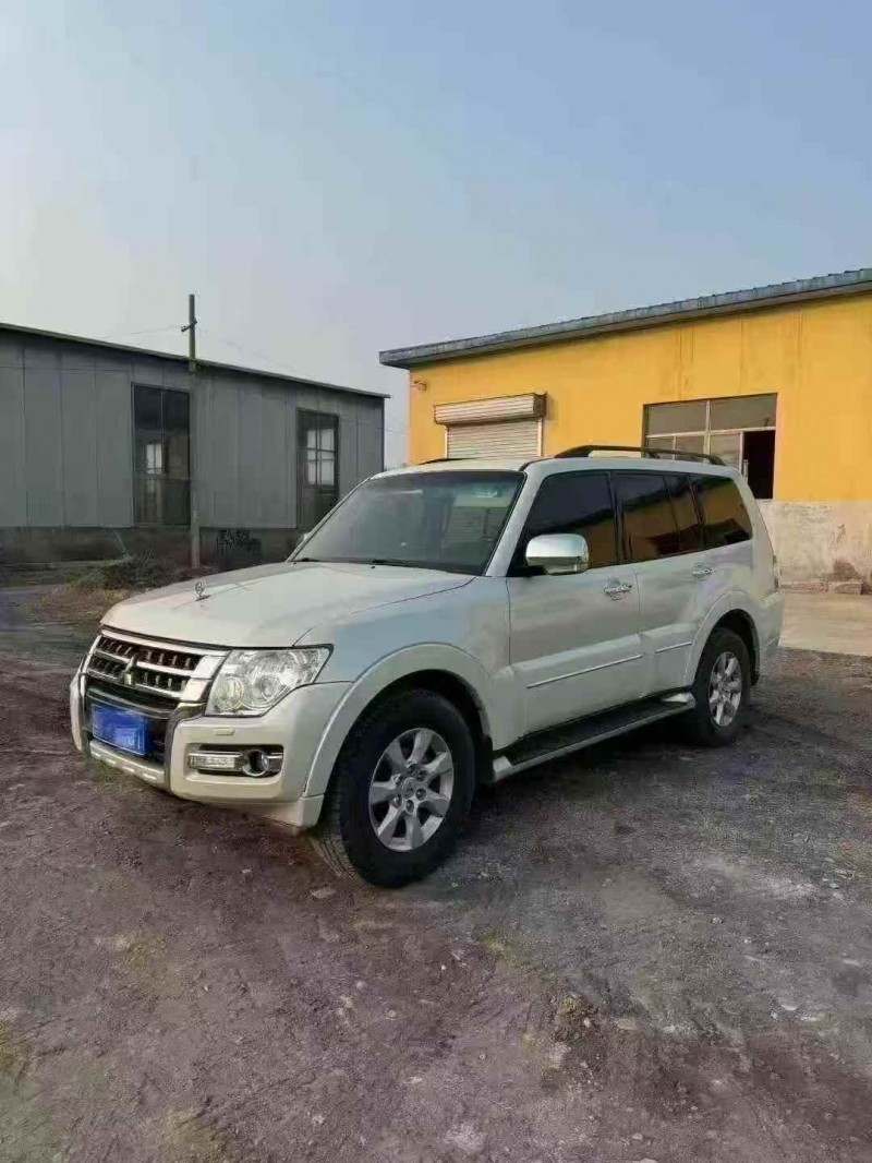 烟台20年三菱帕杰罗3