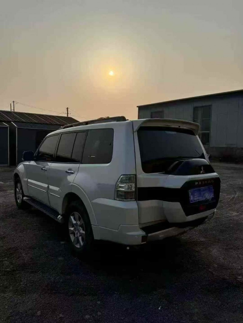 烟台20年三菱帕杰罗4