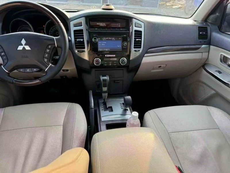 烟台20年三菱帕杰罗5