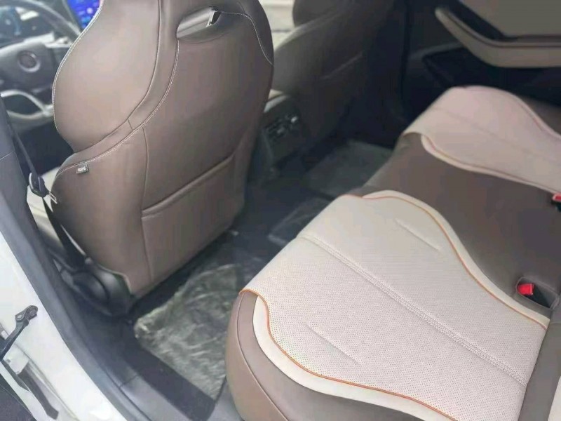 深圳24年比亚迪秦8