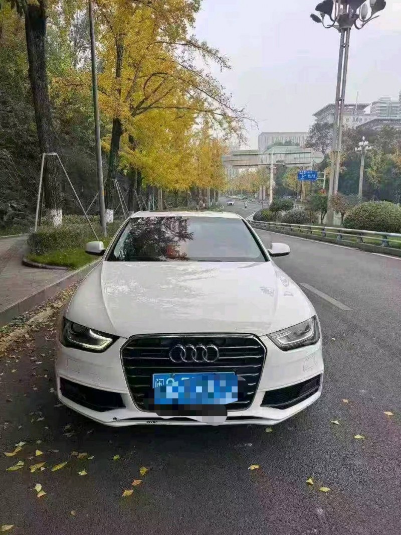 重庆16年奥迪A4L1