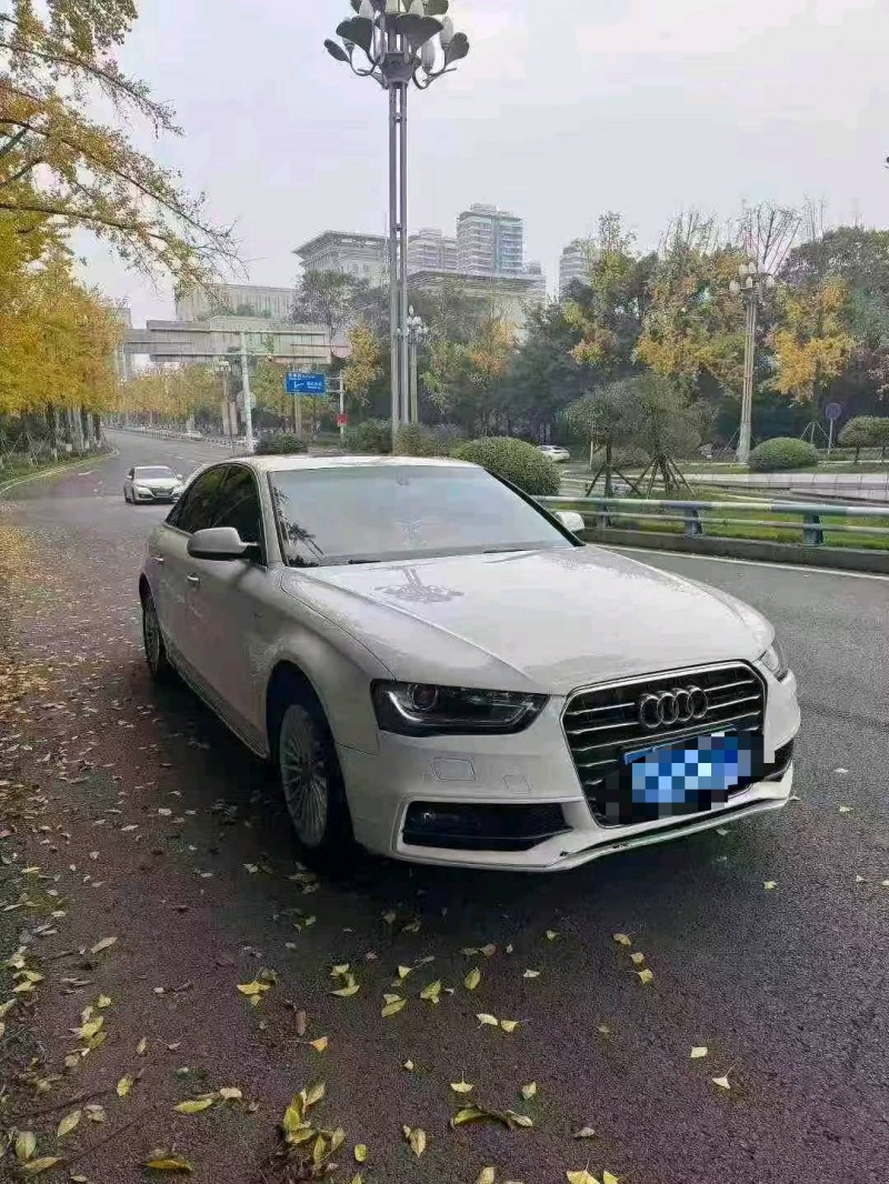 重庆16年奥迪A4L2