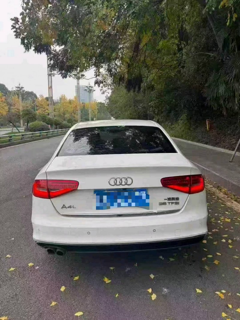 重庆16年奥迪A4L5