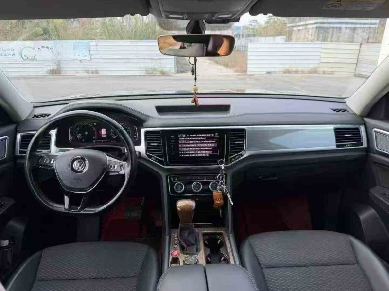 贵港20年大众途昂5